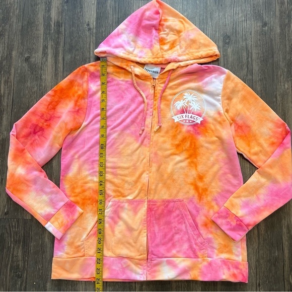 Girls Six Flags Tie Dye Orange Pink Hooded Drawstring Sweatshirt Size L - Picture 8 of 9